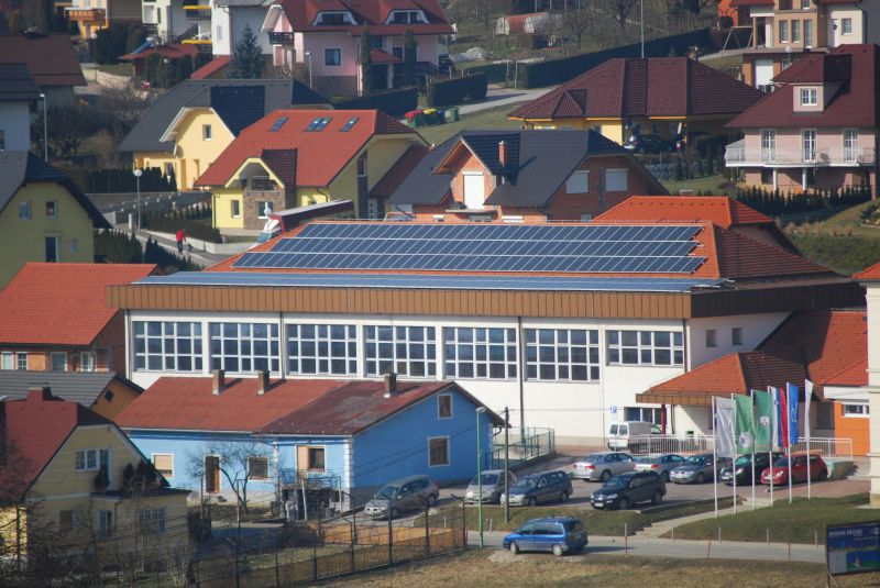 Sončna elektrarna - telovadnica Voličina